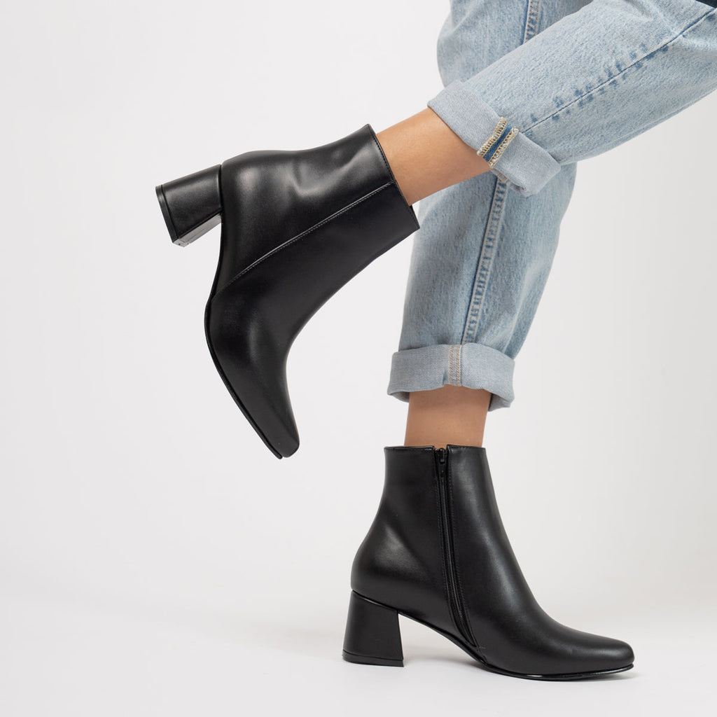 BOTINES NEGRO CRISTI ARANNI