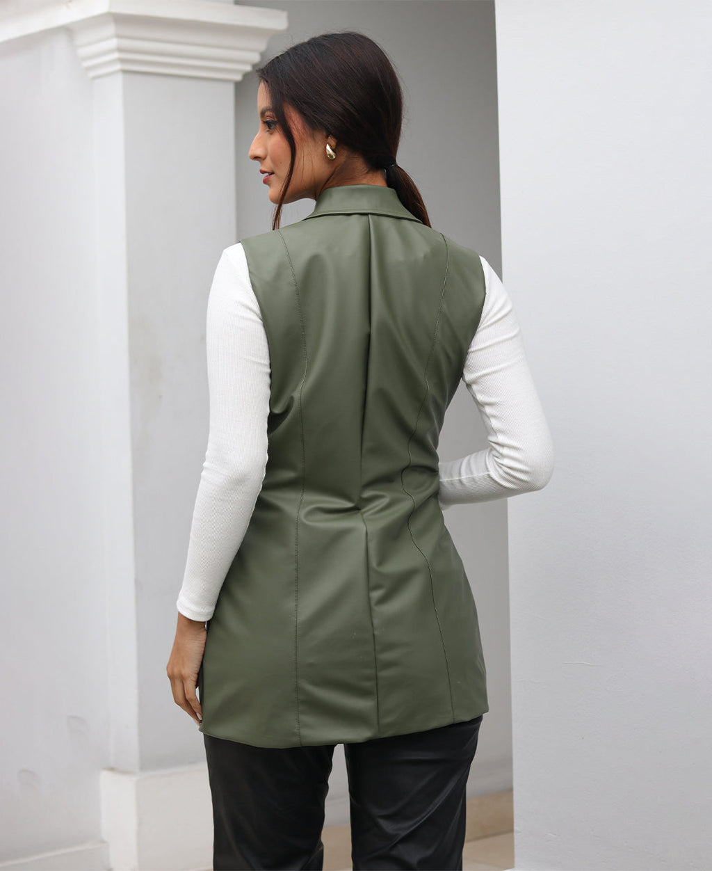 CHALECO CUERINA VERDE MILAGROS ARANNI